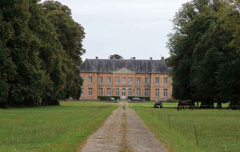 2Chateau-Saint-Pierre-de-Cernières